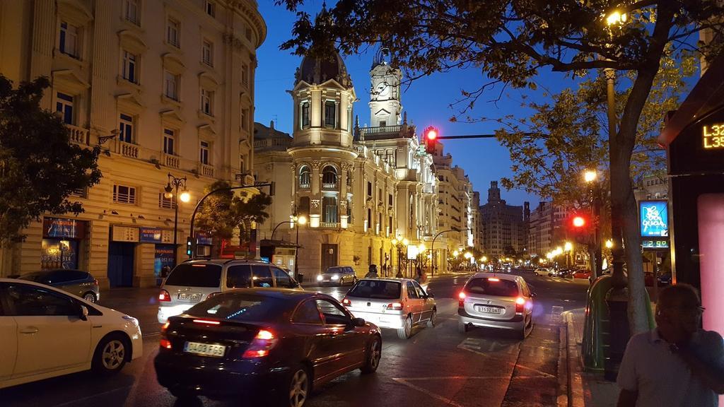 Arena'S Apartament Валенсия Экстерьер фото